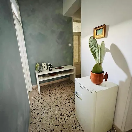 Sarmento Balcony Carini