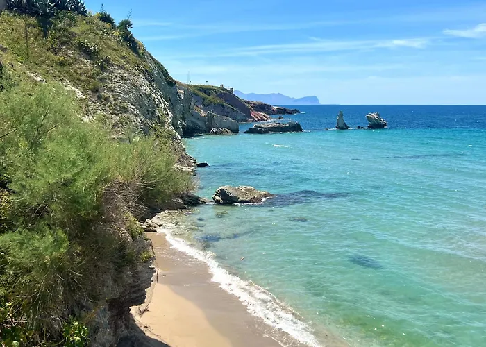 Sarmento Balcony * Carini