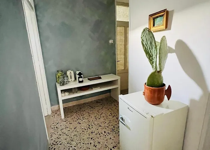 Sarmento Balcony Carini